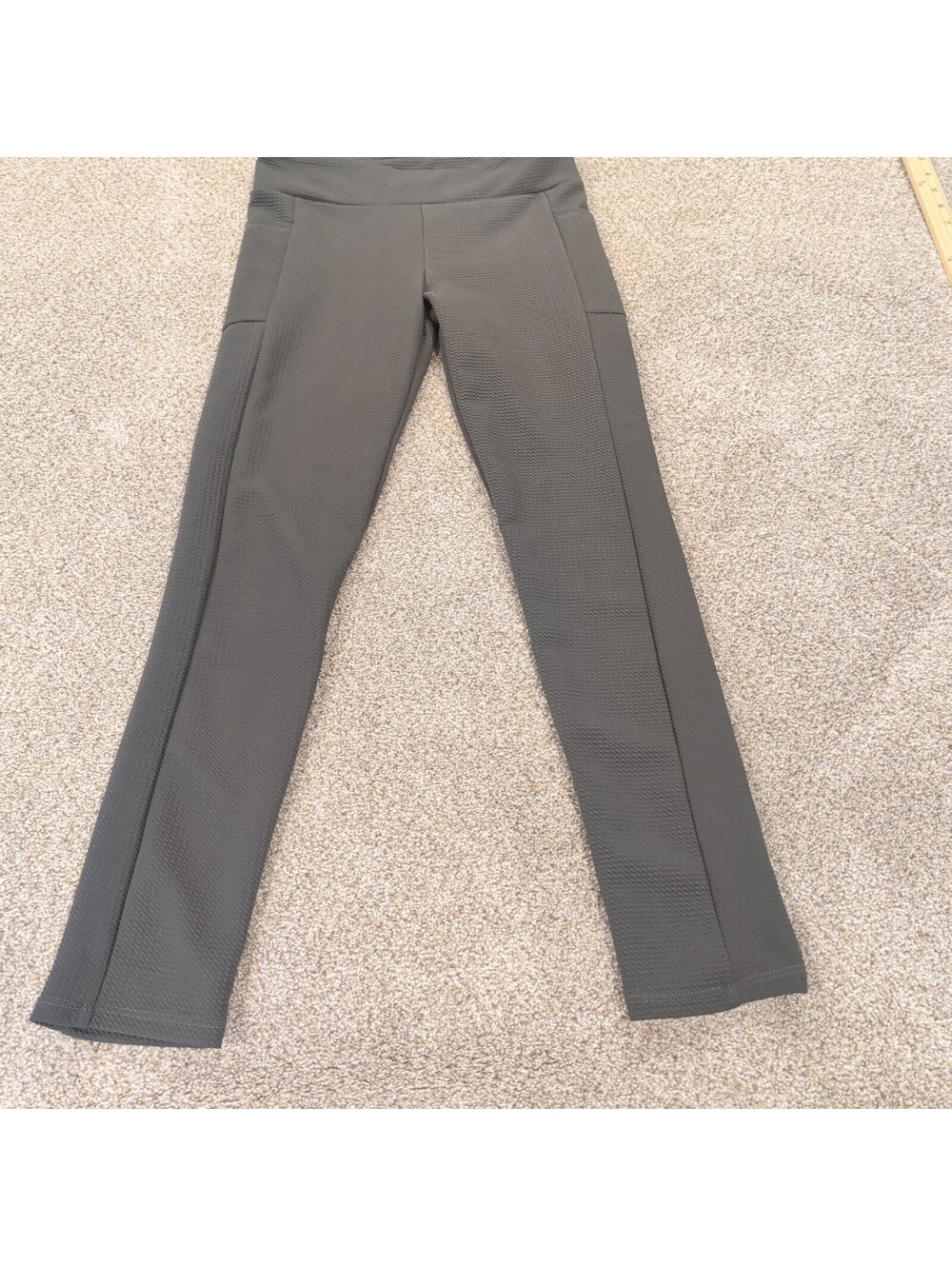 Mountain Mamas Women's Charcoal Leggings Size Small